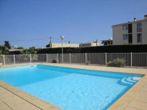 Résidence avec piscine et place de parking privé !